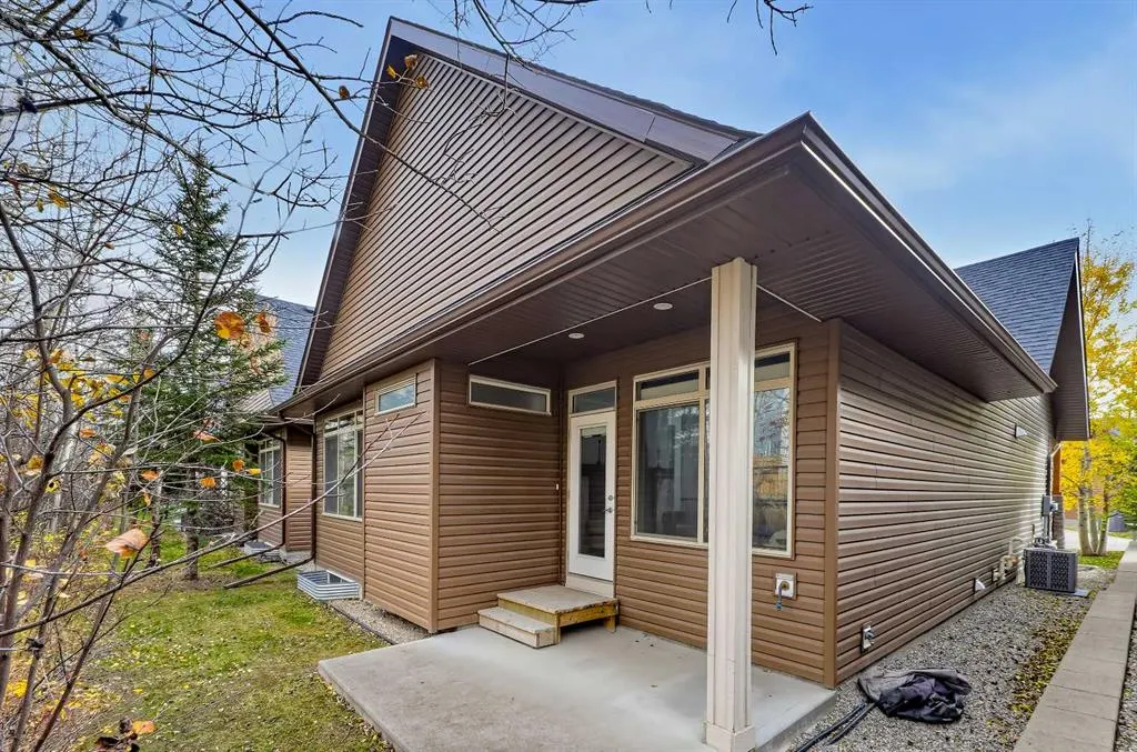 63 Cortina Villas SW