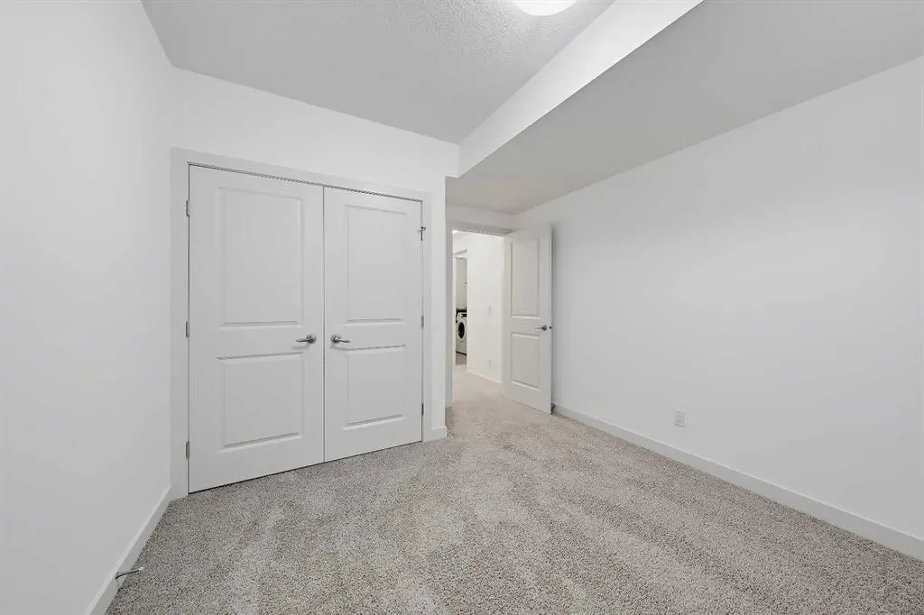 63 Cortina Villas SW