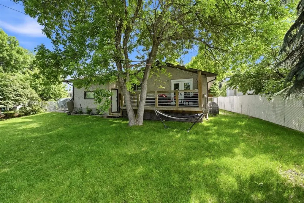 12 Malcolm Crescent