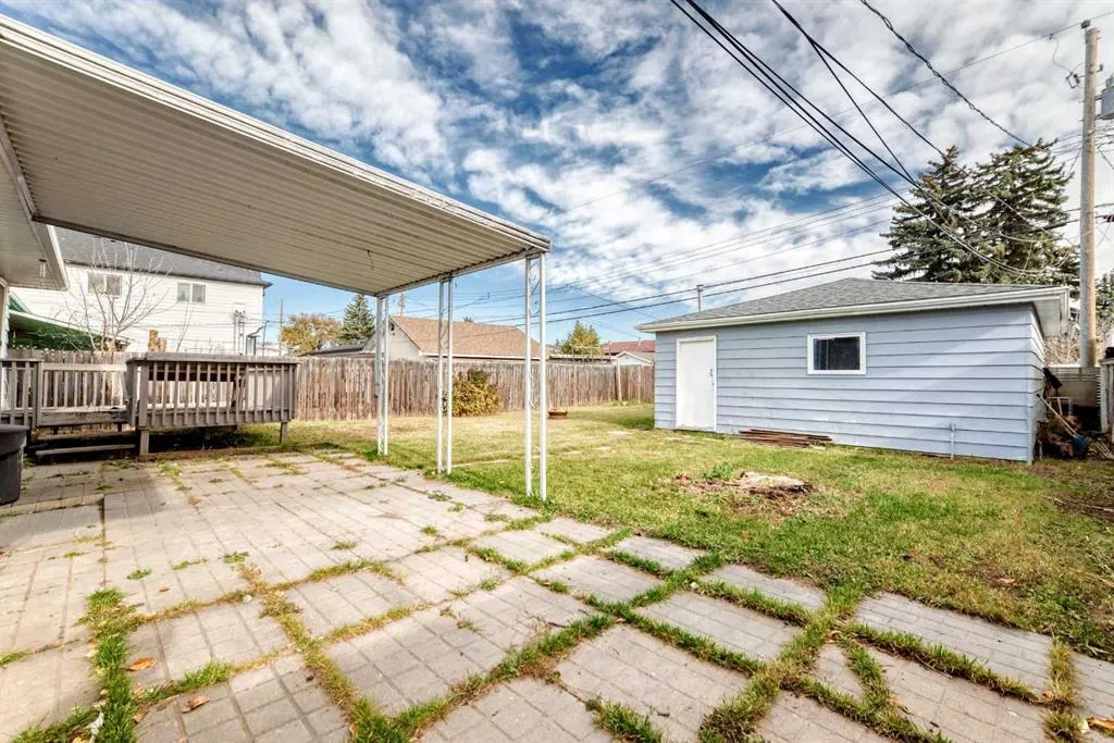 2016 46 Street SE