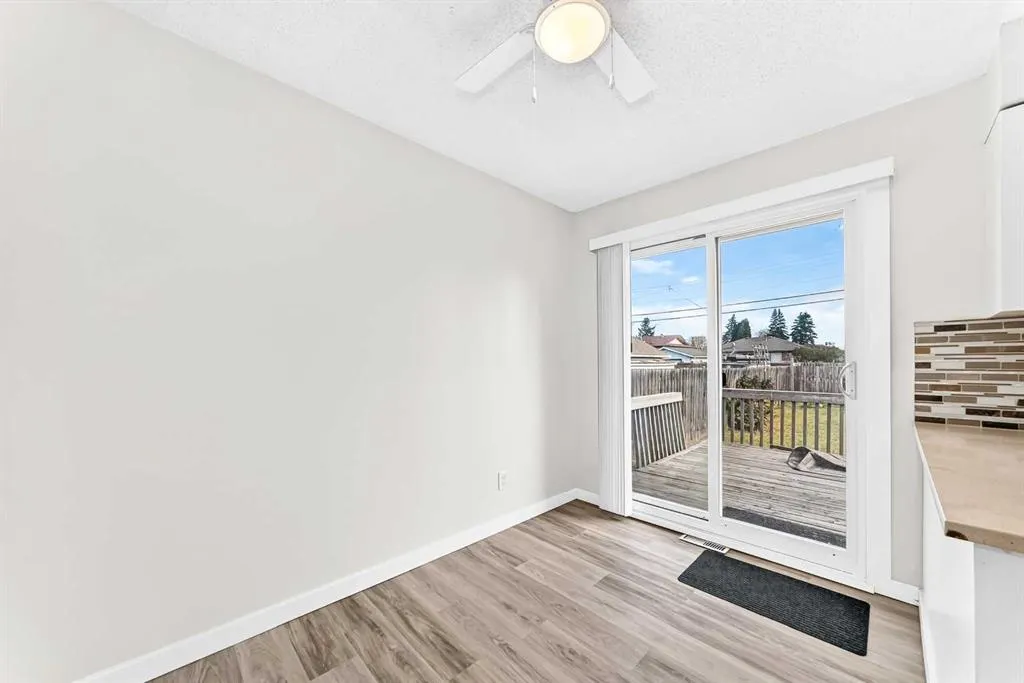 2016 46 Street SE