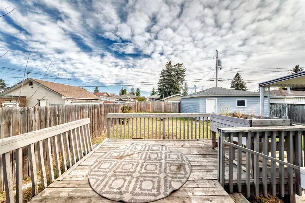 2016 46 Street SE