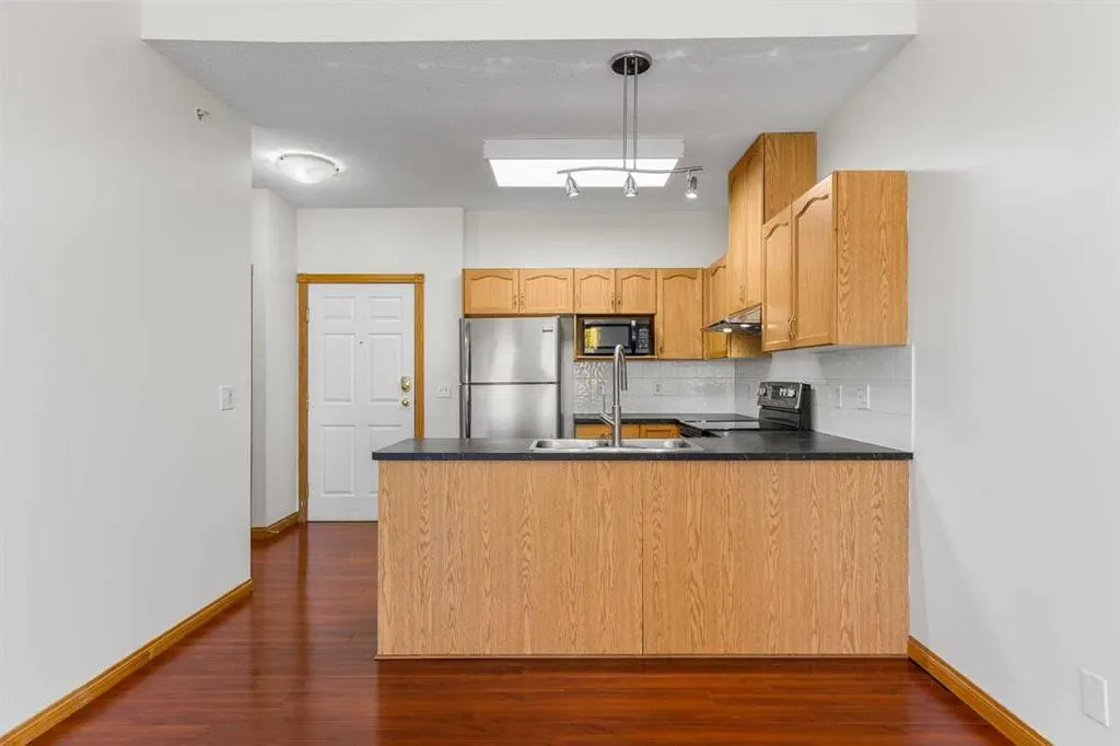 1920 14 Avenue NE #314