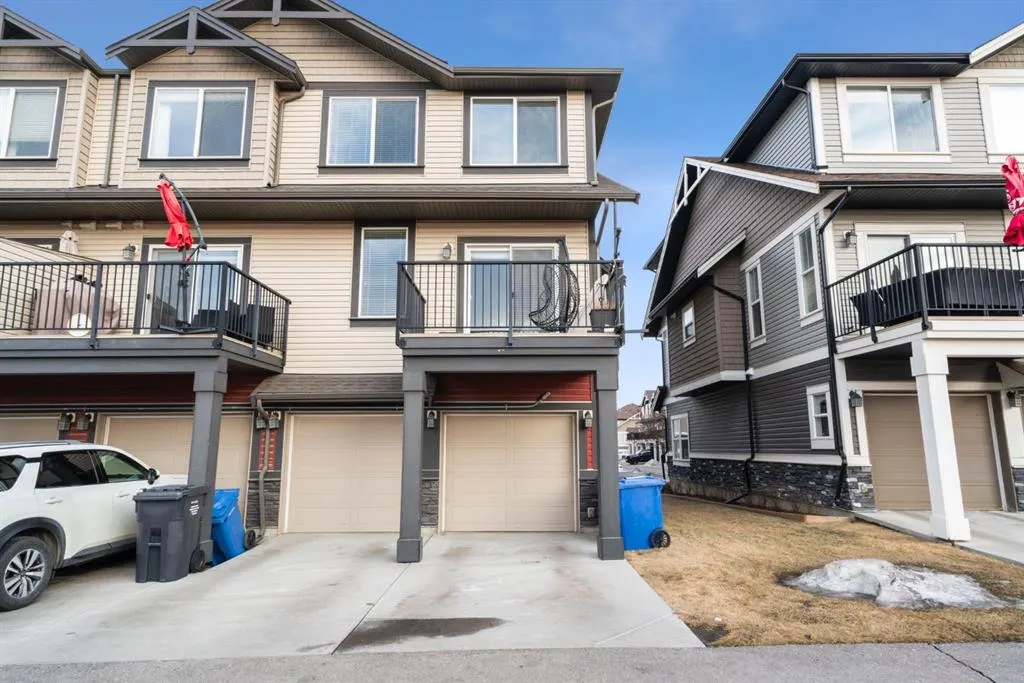 280 Williamstown Close NW #2001