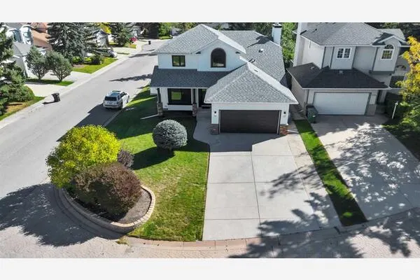238 Hawktree Bay NW