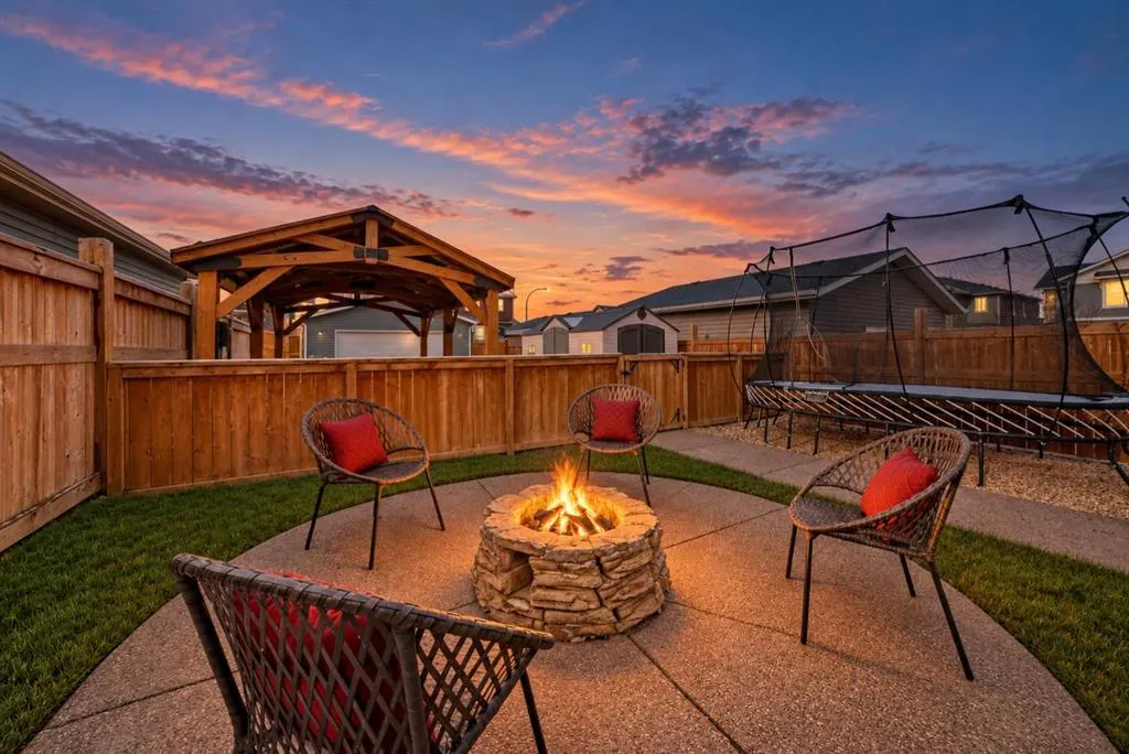 46 Emberside Garden