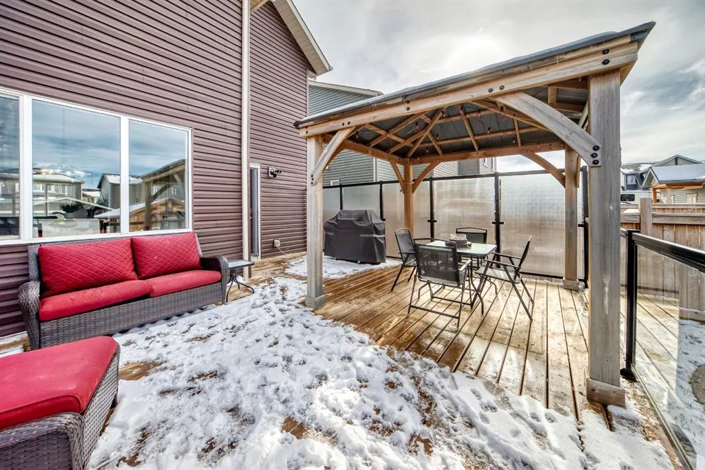 46 Emberside Garden