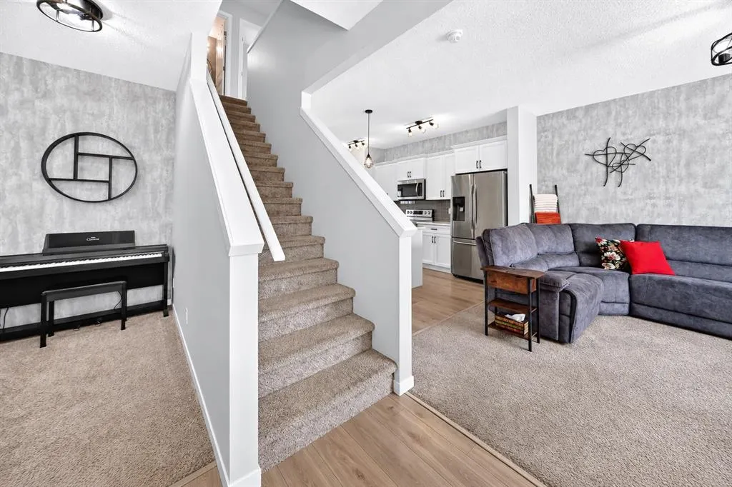46 Emberside Garden
