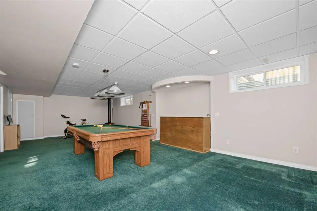 249 West Lakeview Place