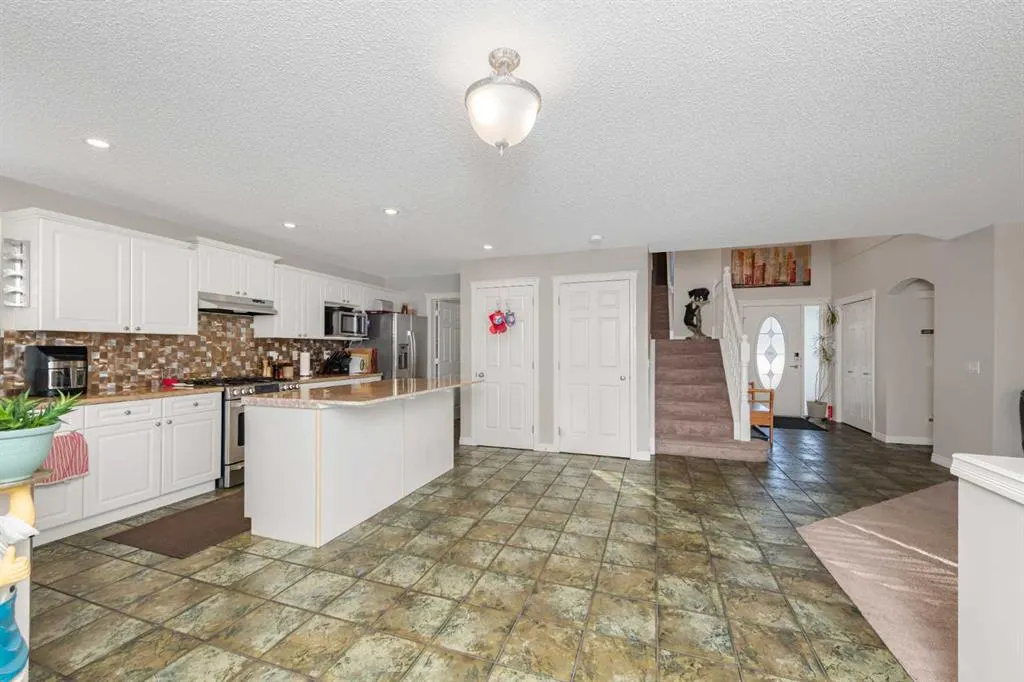 249 West Lakeview Place