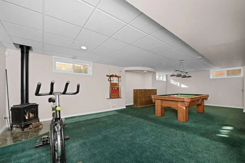 249 West Lakeview Place