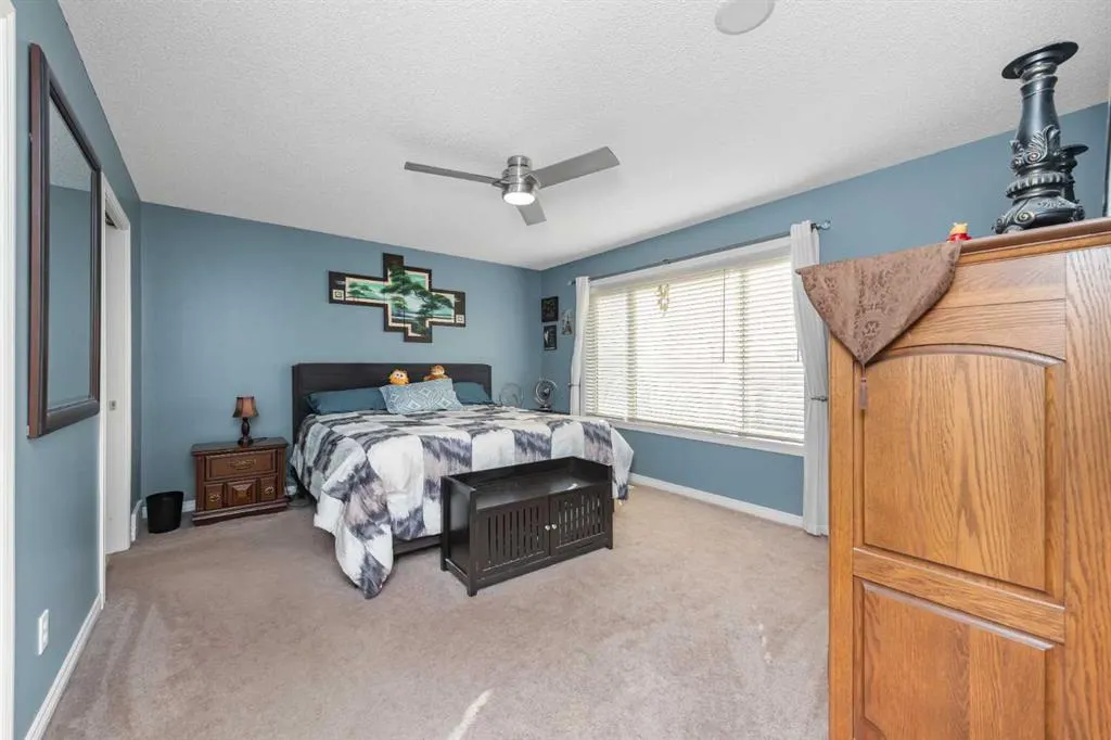 249 West Lakeview Place