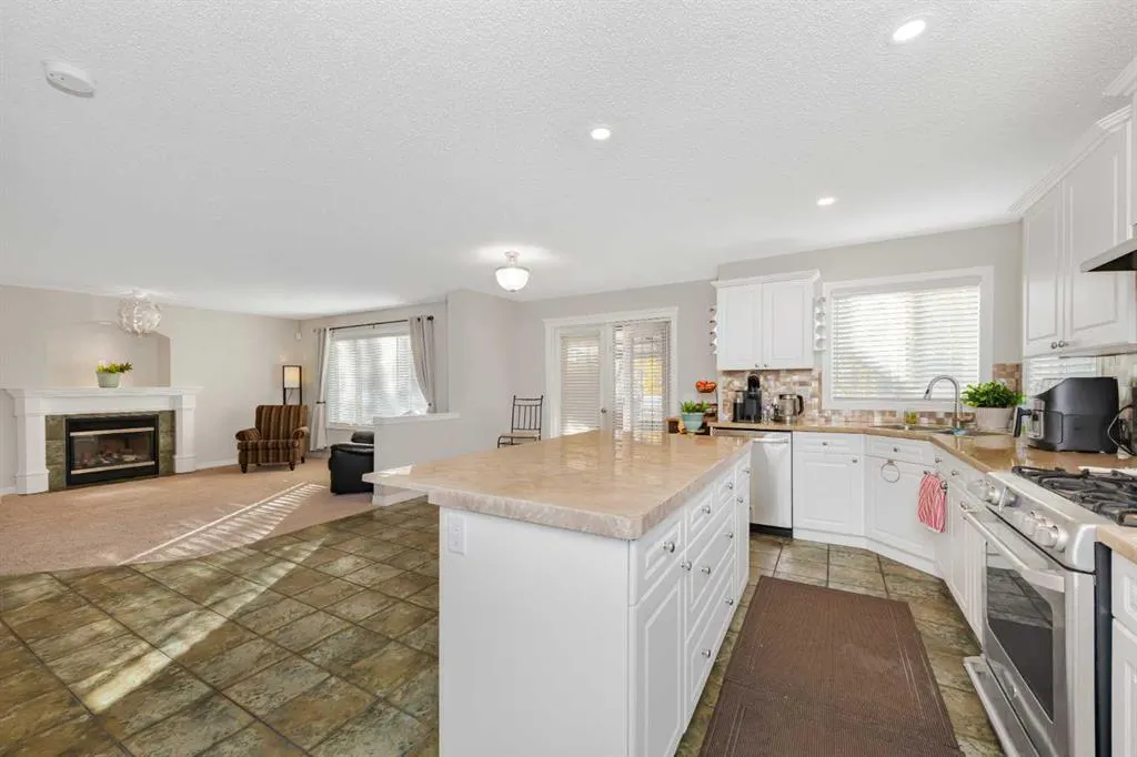249 West Lakeview Place