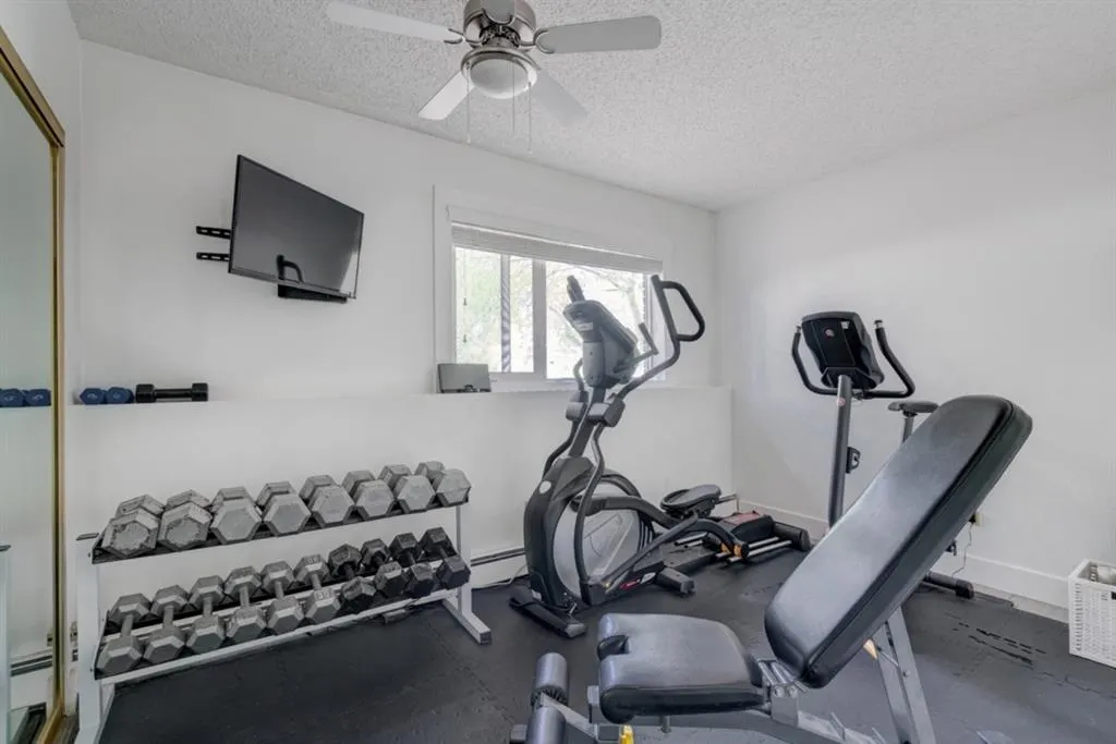333 2 Avenue NE #505
