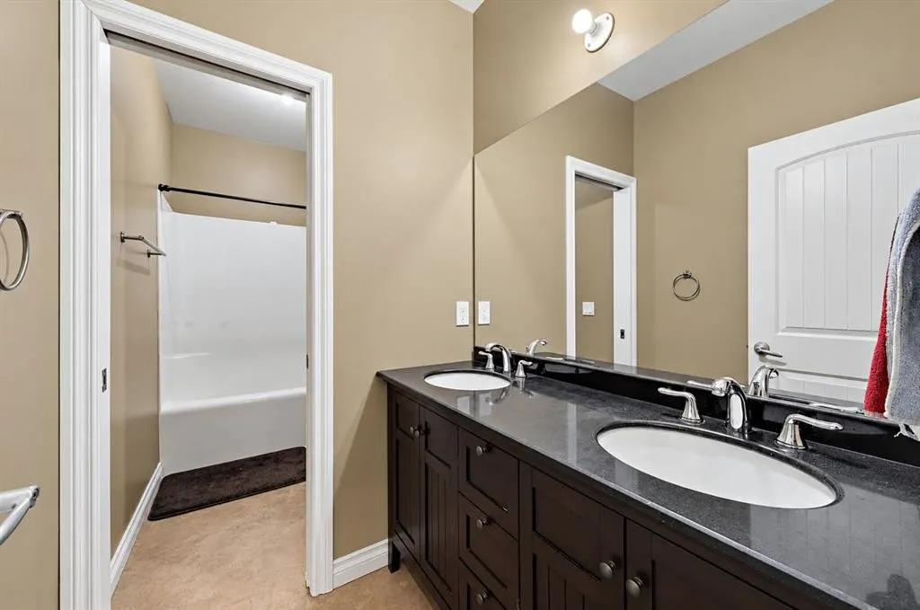 280011 Township 162