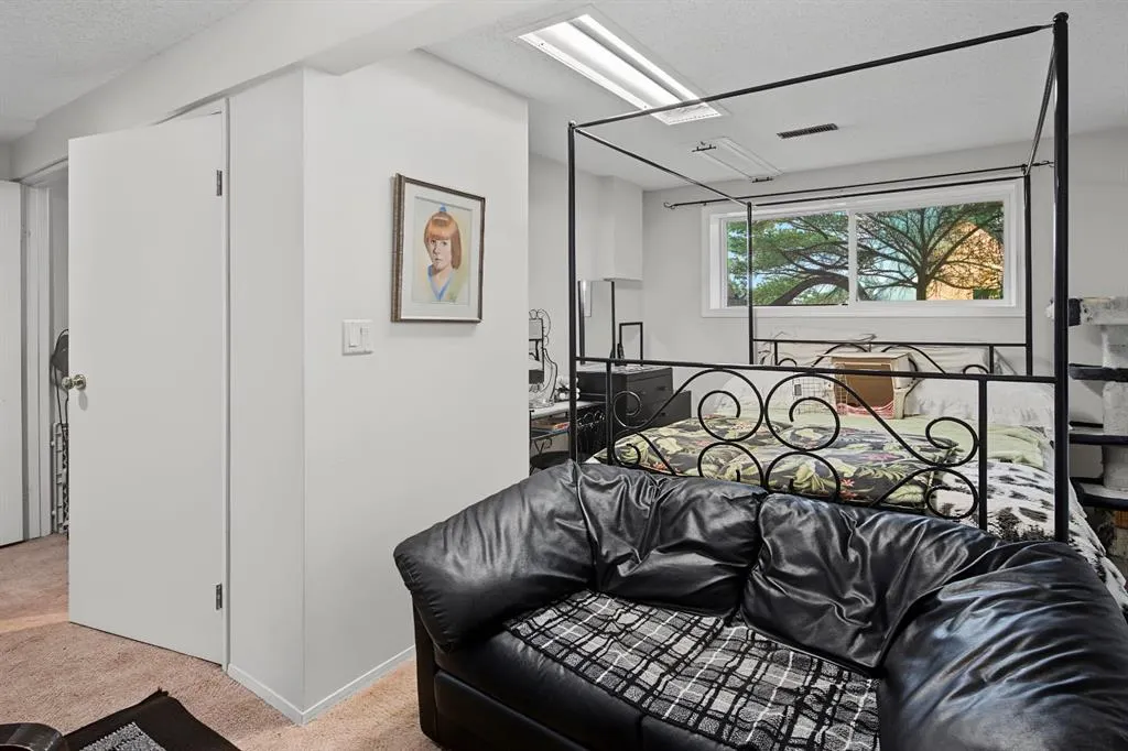 12 Templewood Drive NE #52