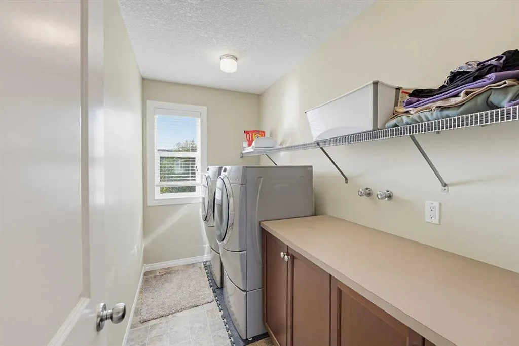 222 Elgin Estates Park SE