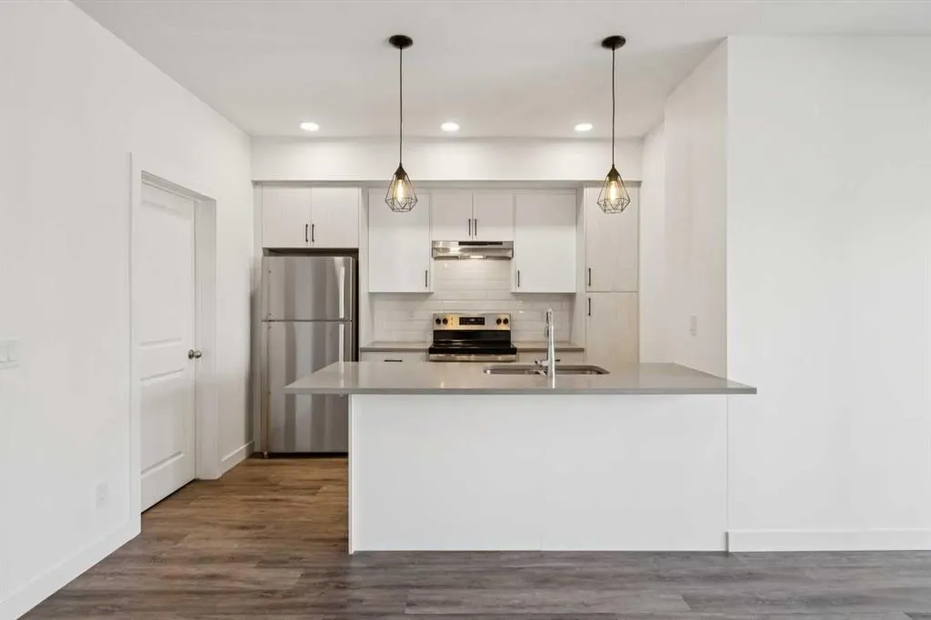 24 Rivercrest Drive #903