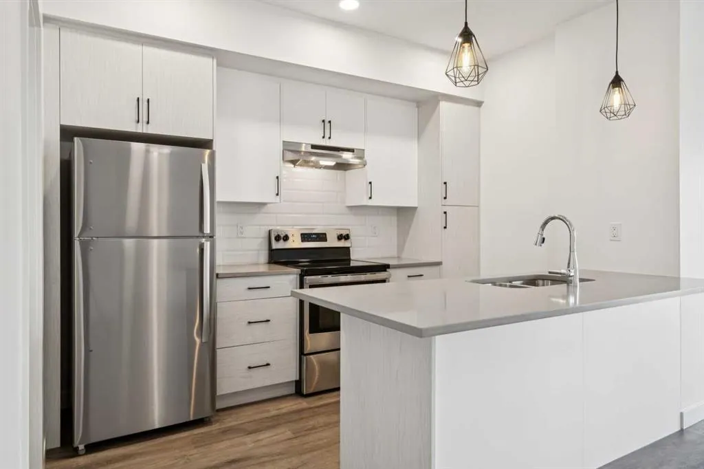 24 Rivercrest Drive #903