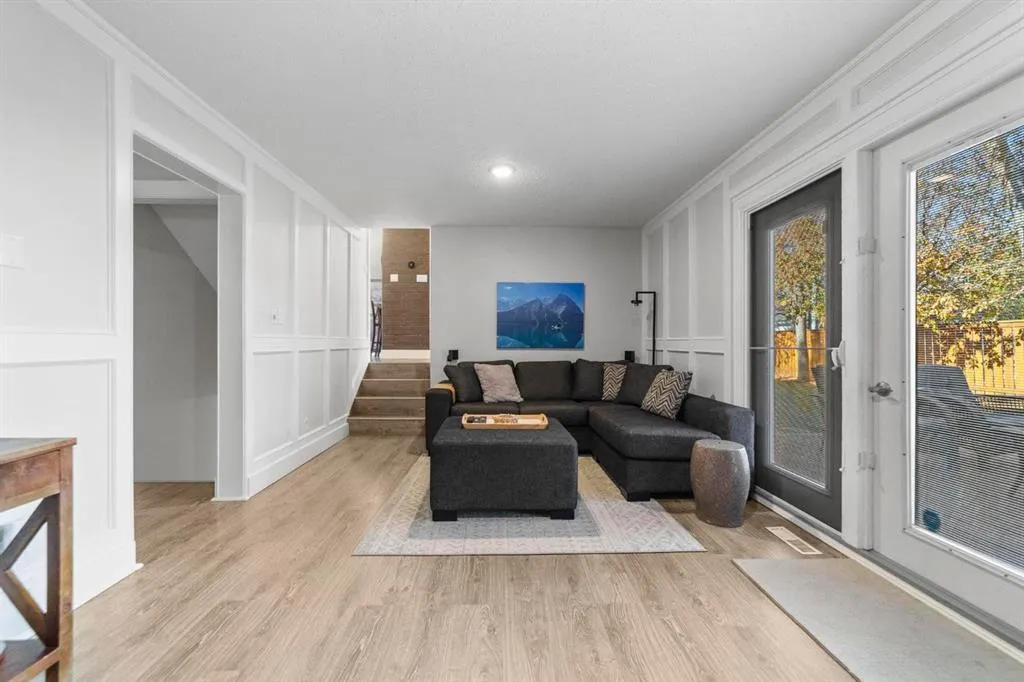 6310 43A Avenue Close