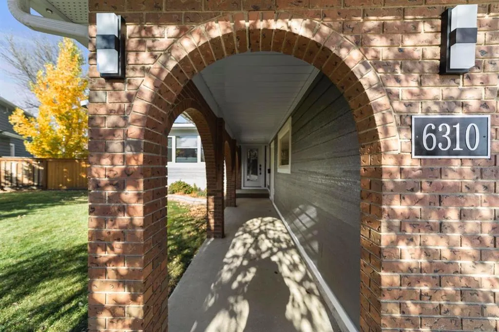 6310 43A Avenue Close