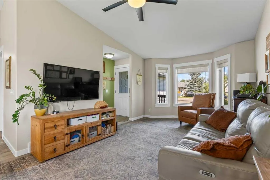 6 Strathford Place