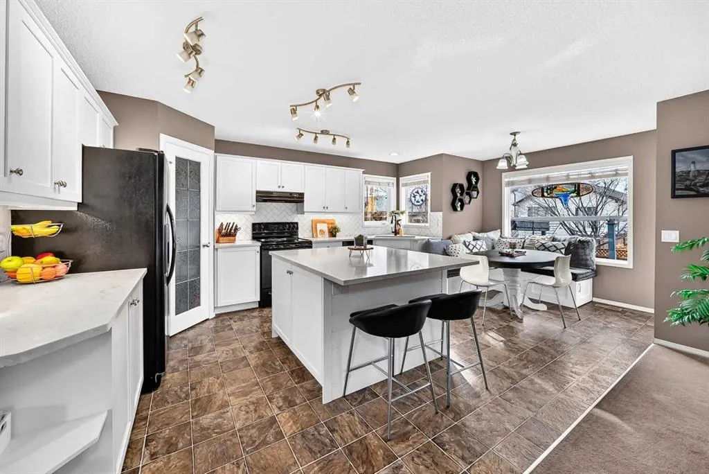 165 Covehaven Gardens NE