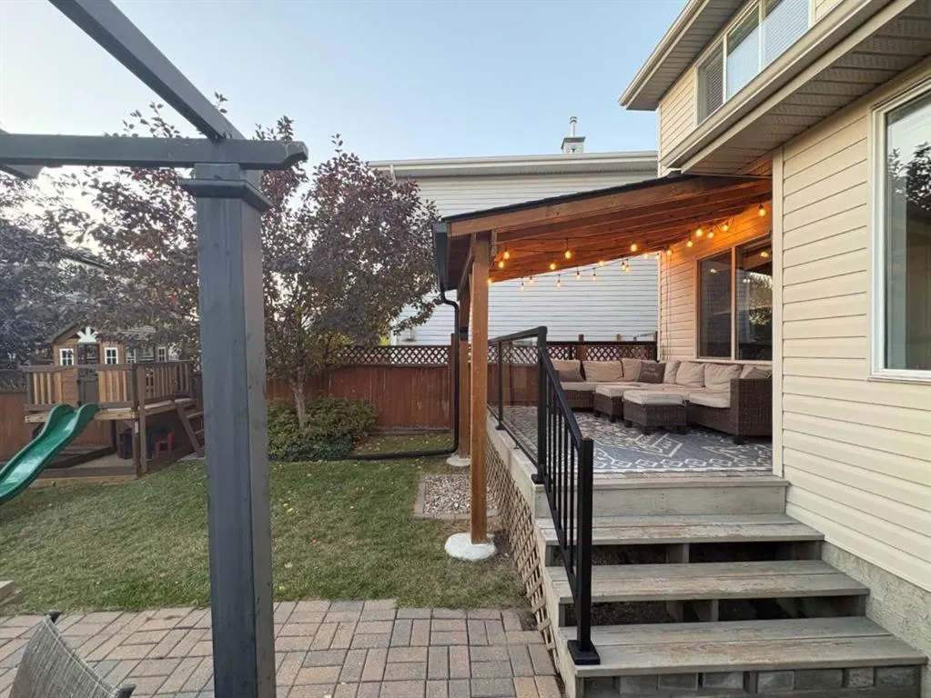 165 Covehaven Gardens NE