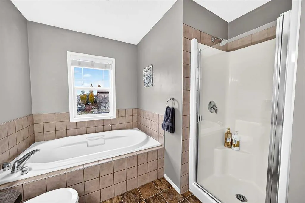165 Covehaven Gardens NE