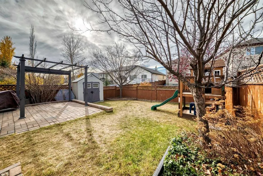 165 Covehaven Gardens NE