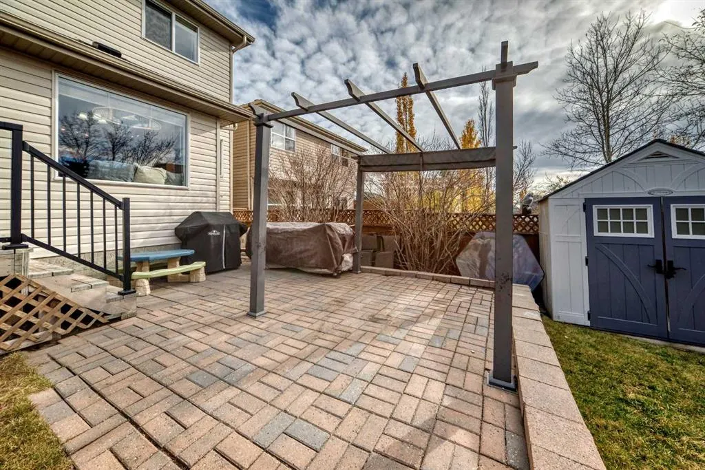 165 Covehaven Gardens NE
