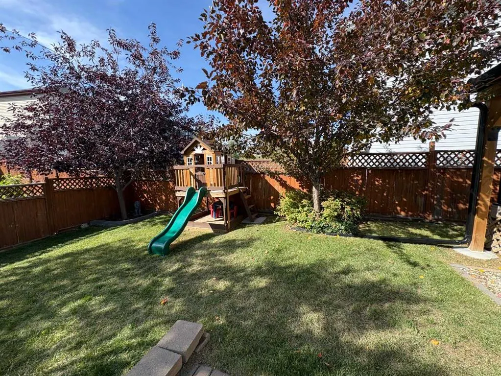 165 Covehaven Gardens NE