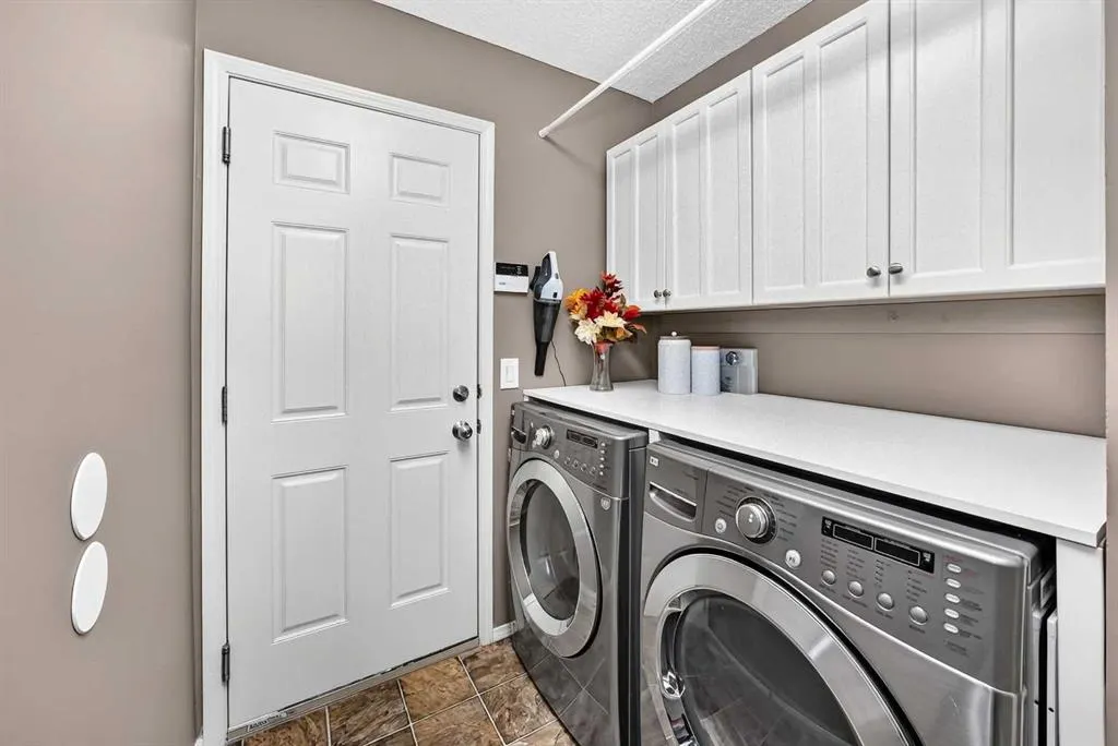 165 Covehaven Gardens NE