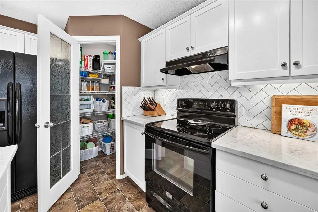 165 Covehaven Gardens NE