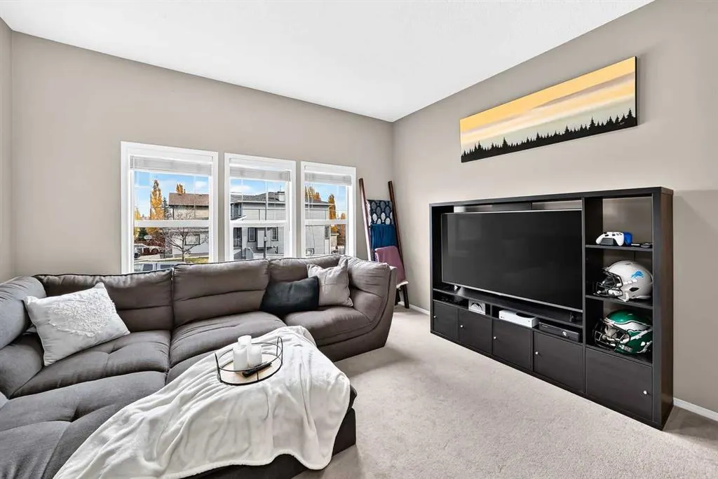 165 Covehaven Gardens NE