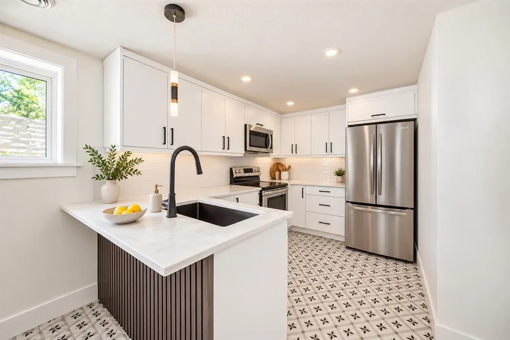 6619 4 Street NW