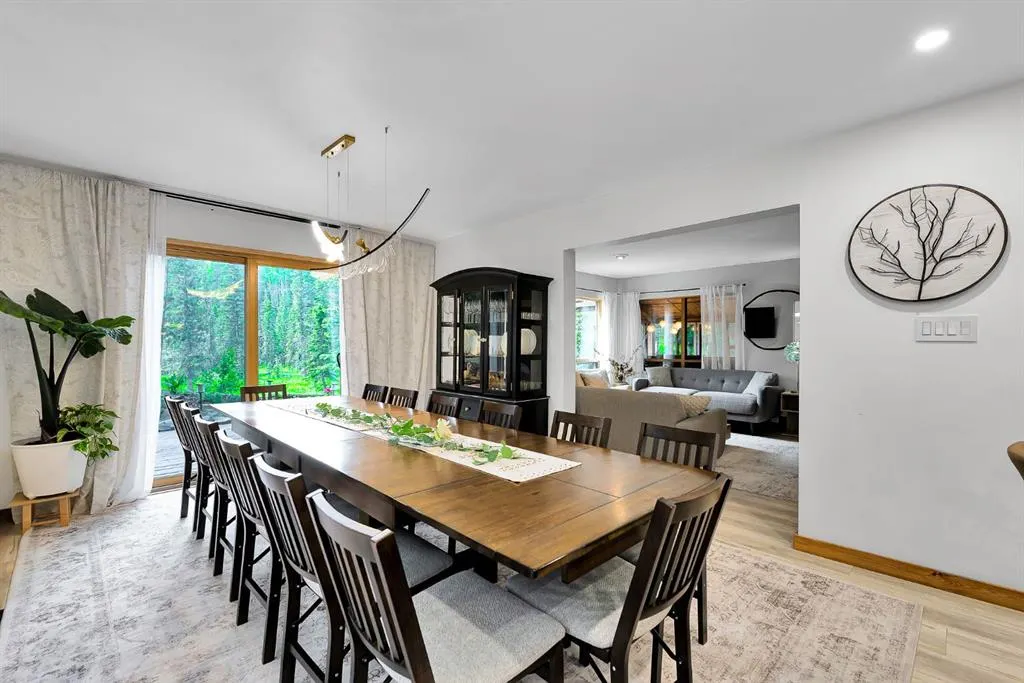 37 Aspen Creek Drive