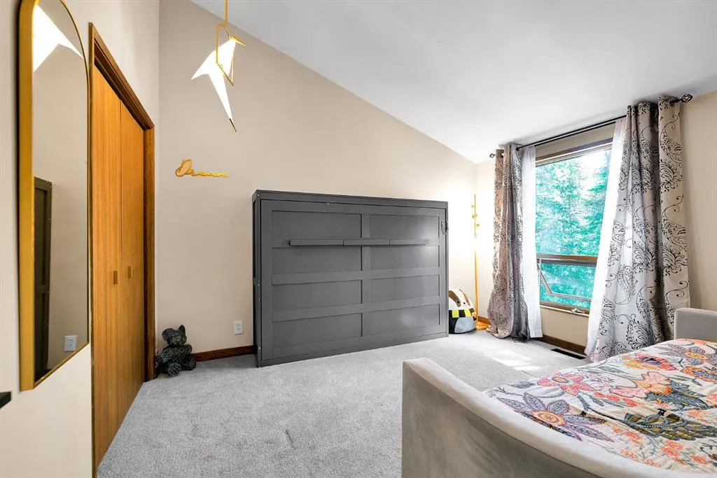 37 Aspen Creek Drive