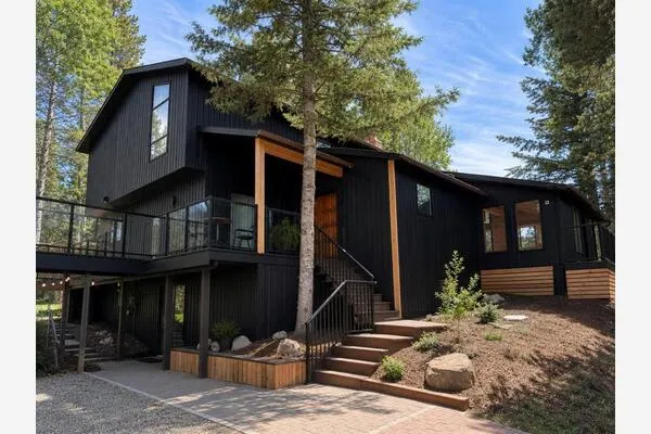 37 Aspen Creek Drive