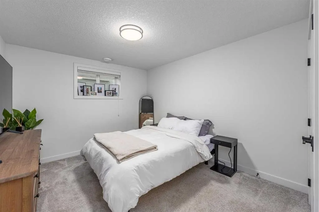170 Legacy Glen Way SE
