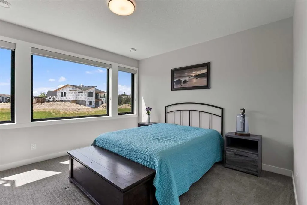 32 Monterra Landing
