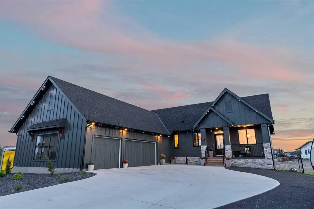 32 Monterra Landing