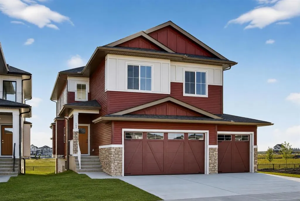 709 Dawson Common