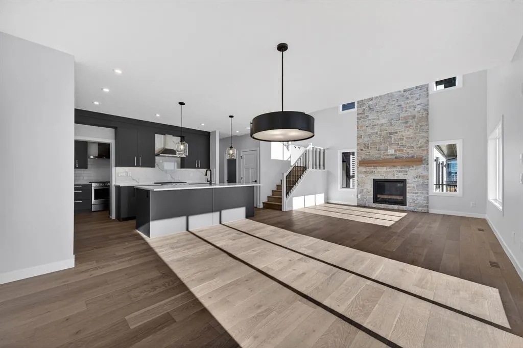 709 Dawson Common
