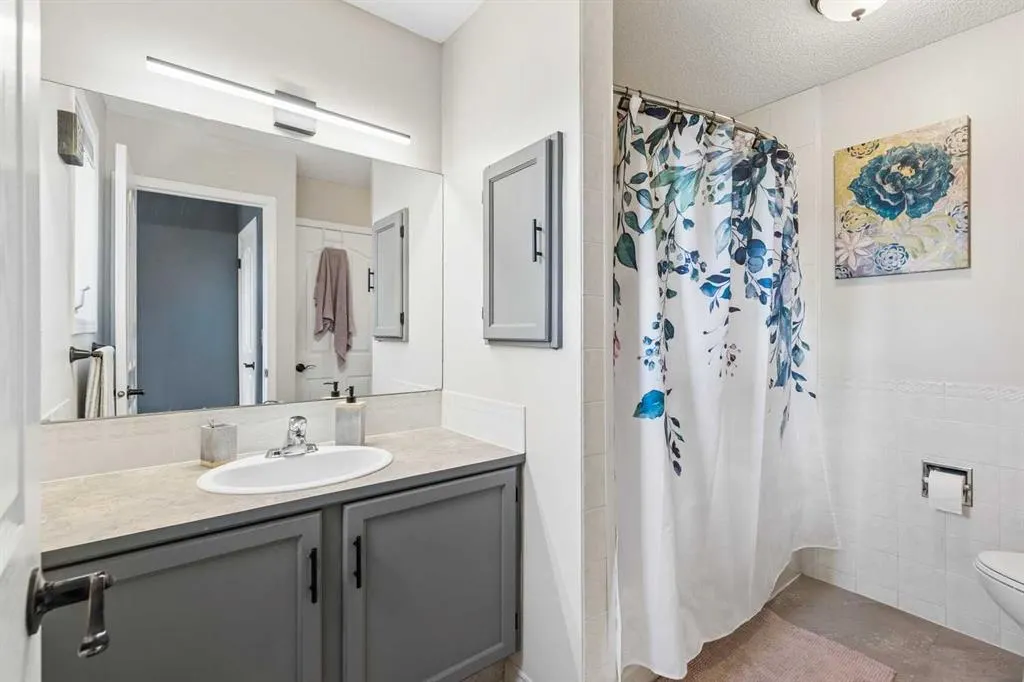 17 Shawglen Court SW