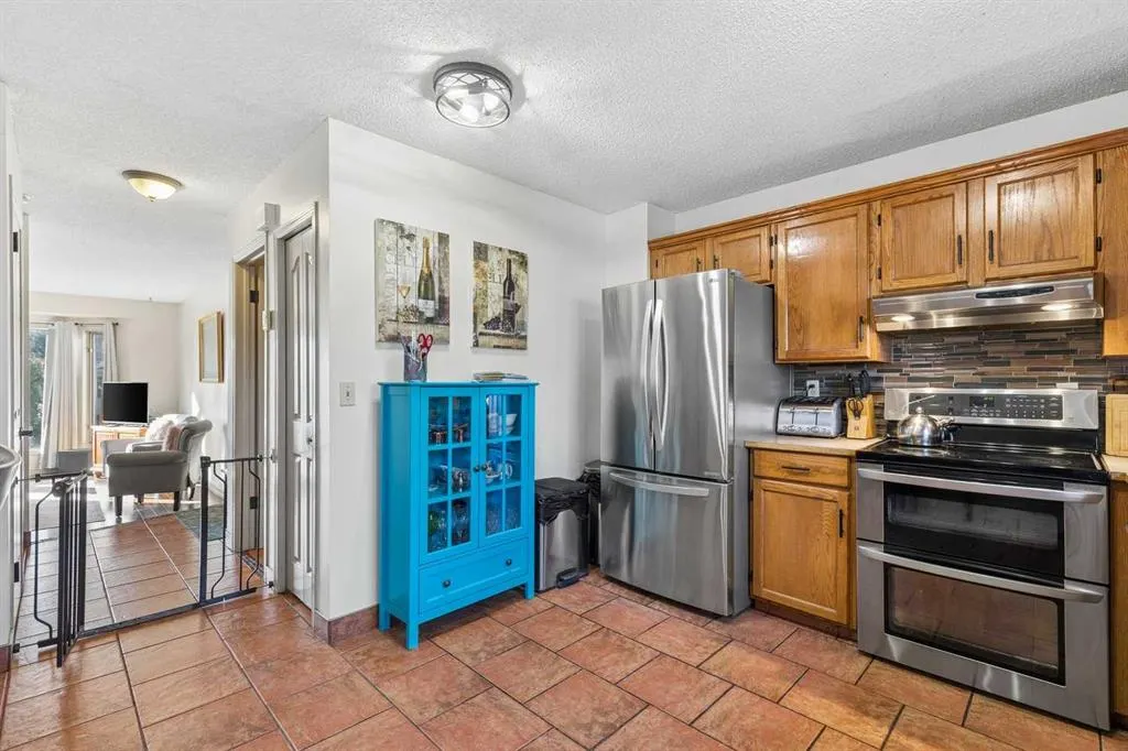 17 Shawglen Court SW