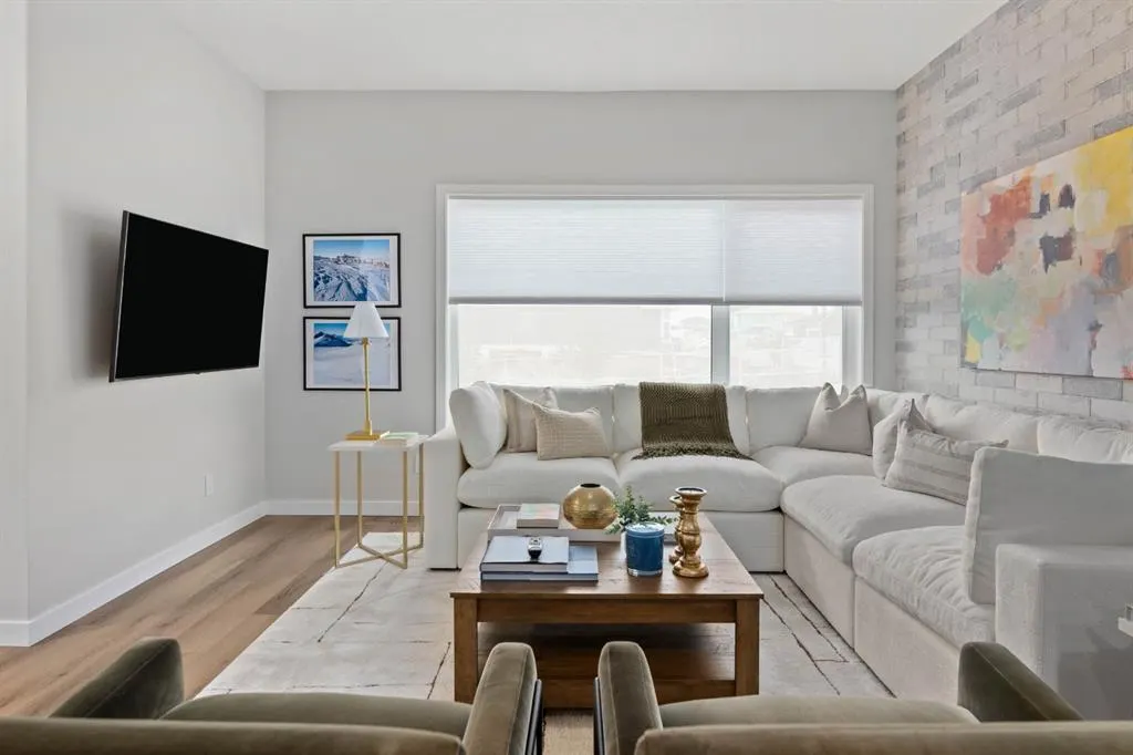 605 Lambeau Link SE