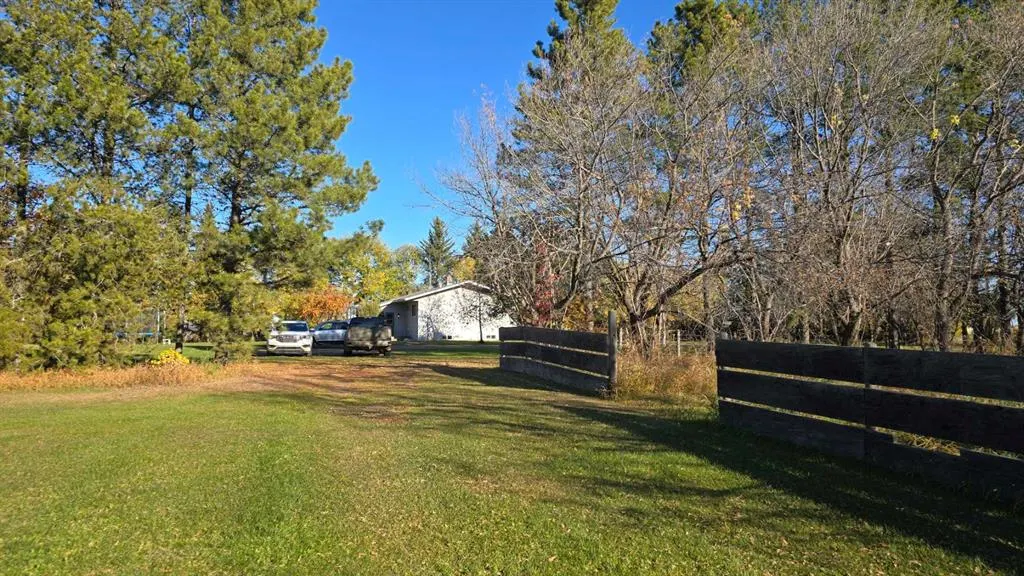 672062 Hwy 855