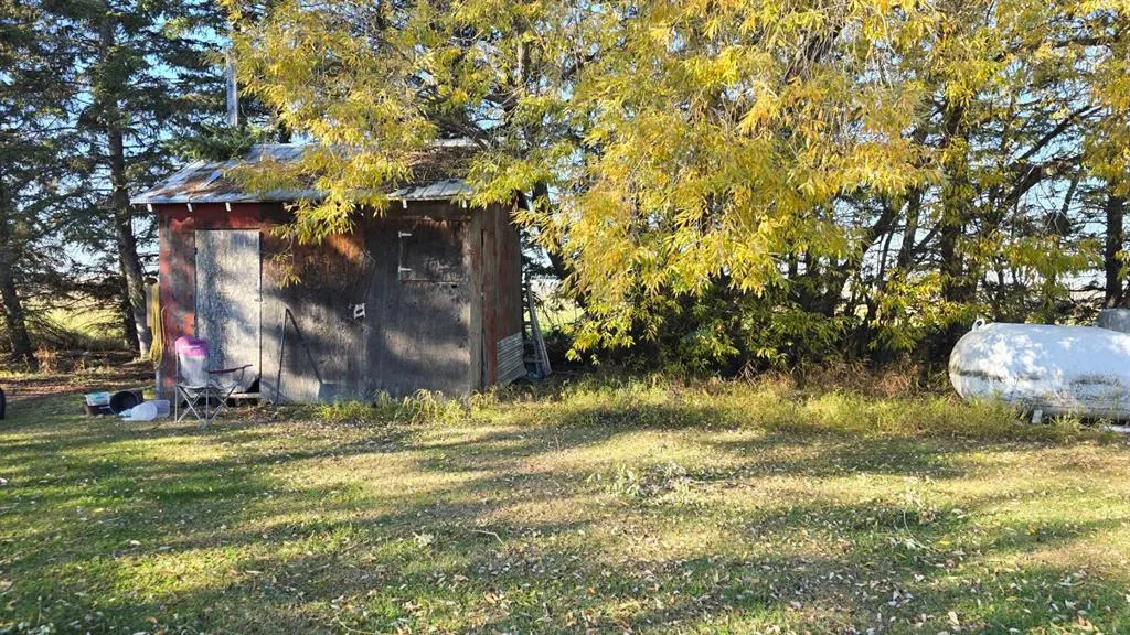 672062 Hwy 855