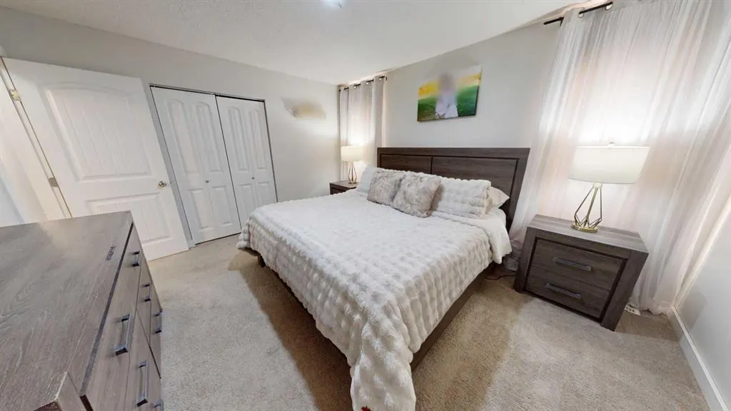 672062 Hwy 855